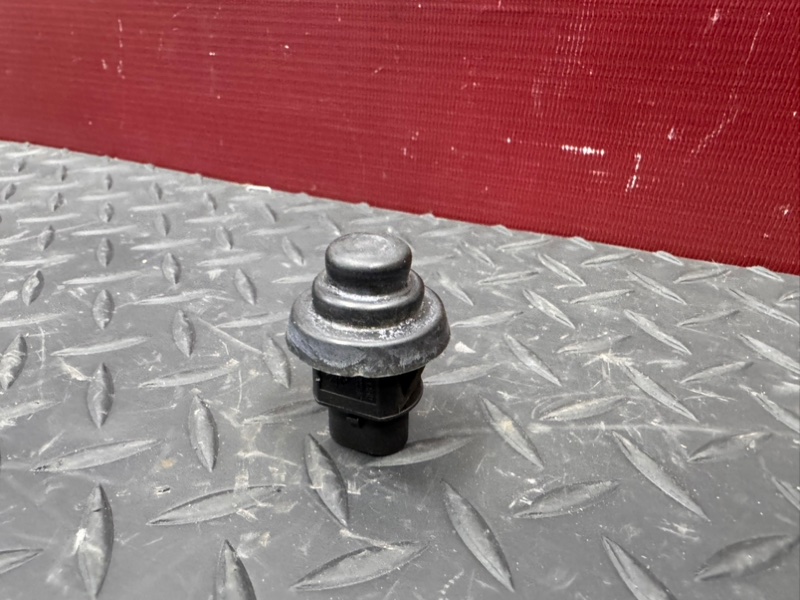 Концевик двери - фото 3