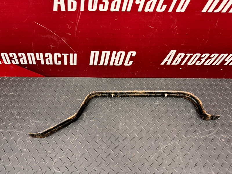 Крепление топливного бака - фото 5