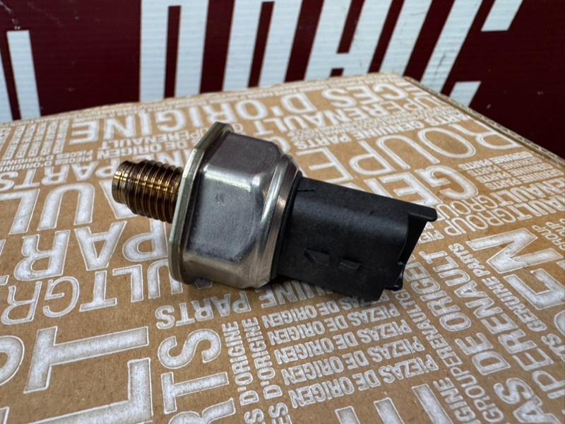 Датчик давления топлива - фото 5