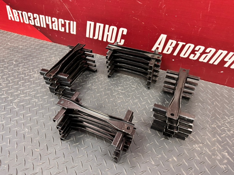 Крепление акб - фото 3