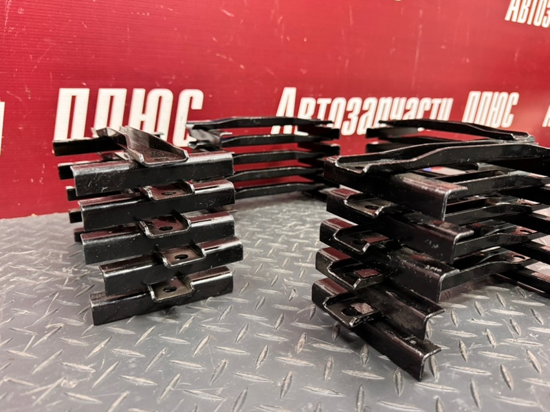 Крепление акб - фото 6