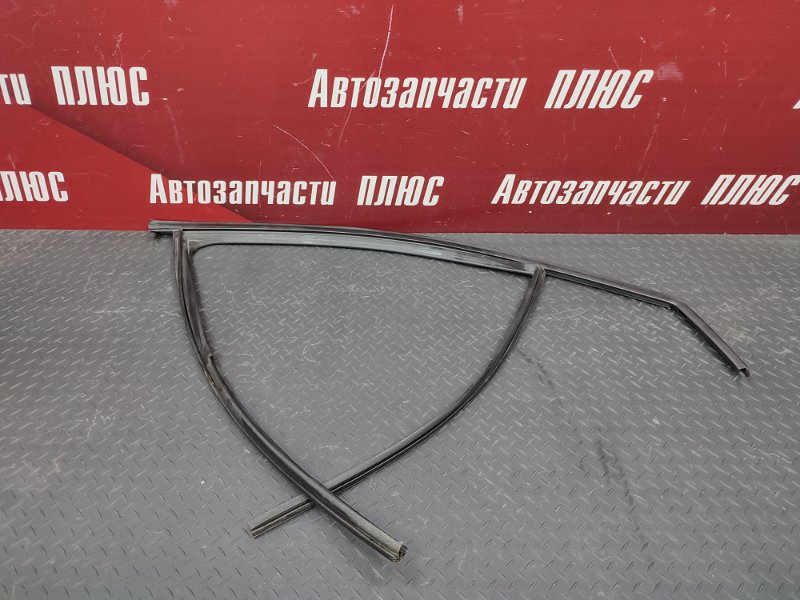 Уплотнитель стекла      двери - фото 1