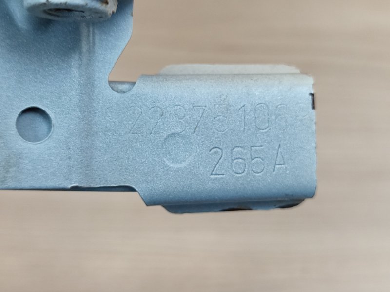 Направляющая стекла двери - фото 8