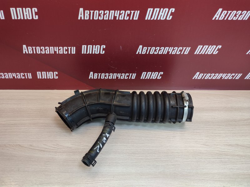 Патрубок воздушного фильтра - фото 1