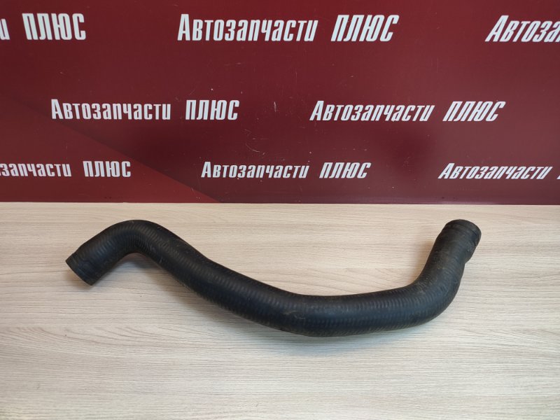 Верхний патрубок радиатора - фото 1