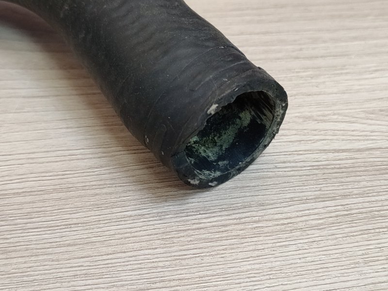 Верхний патрубок радиатора - фото 6