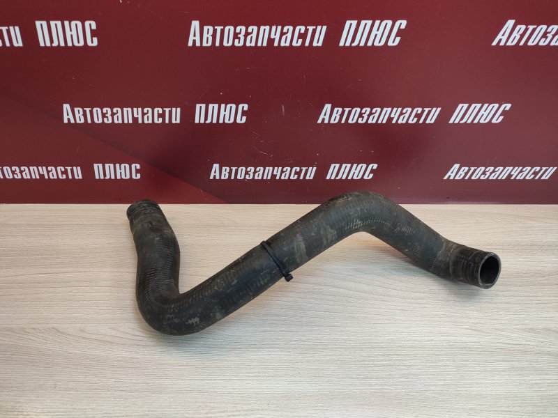 Верхний патрубок радиатора - фото 1