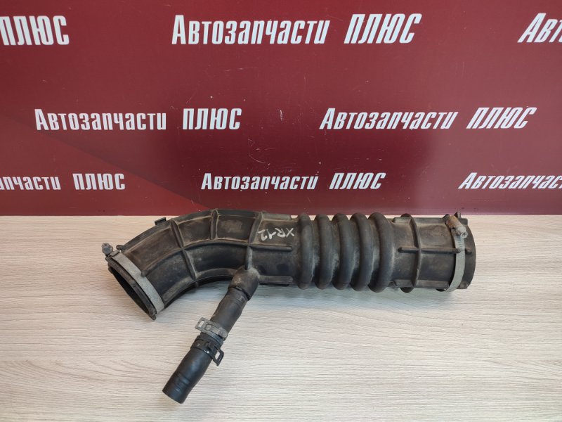 Патрубок воздушного фильтра - фото 1