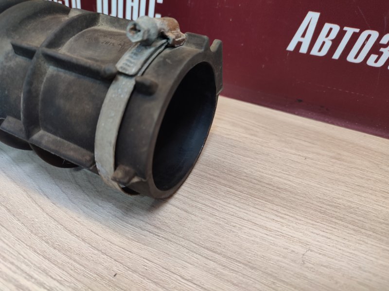 Патрубок воздушного фильтра - фото 4