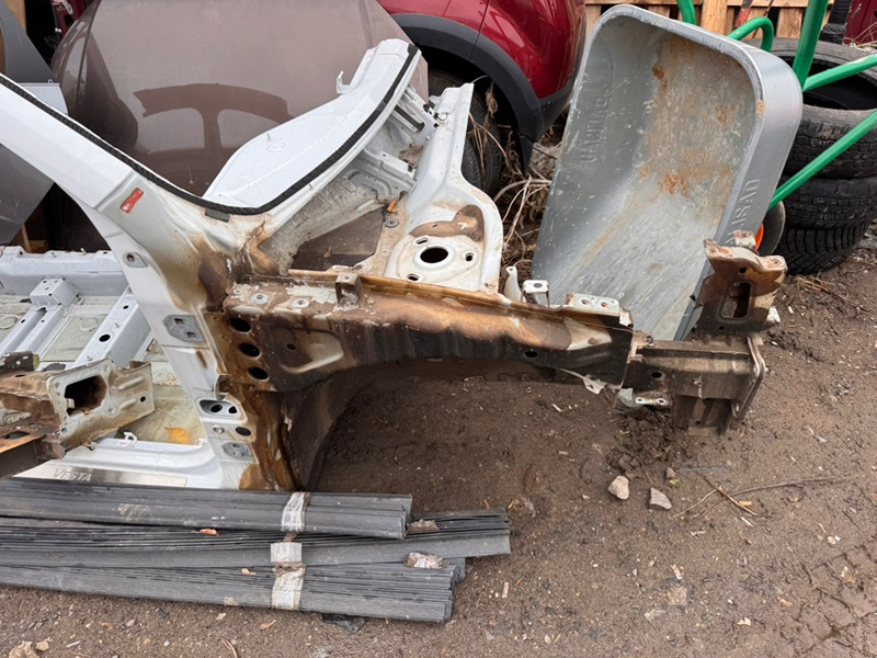 Лонжерон - фото 1