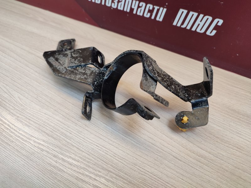 Кронштейн топливного фильтра - фото 8