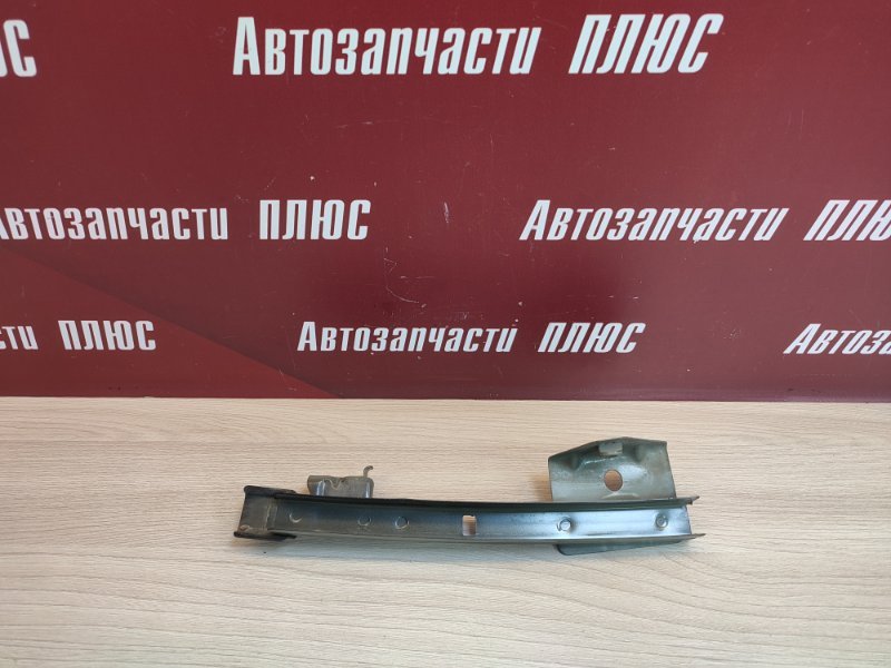 Направляющая стекла     двери - фото 1