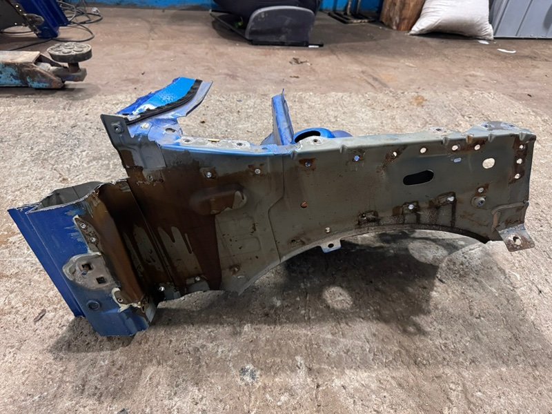 Усилитель   крыла - фото 1