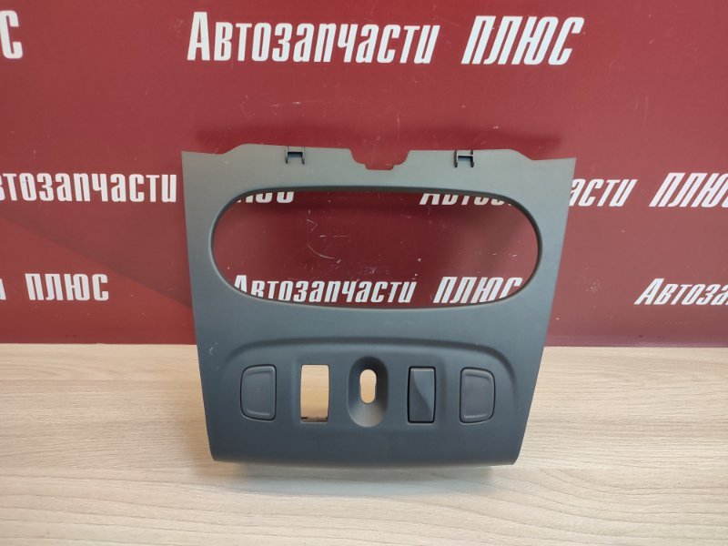 Накладка центральной консоли - фото 1