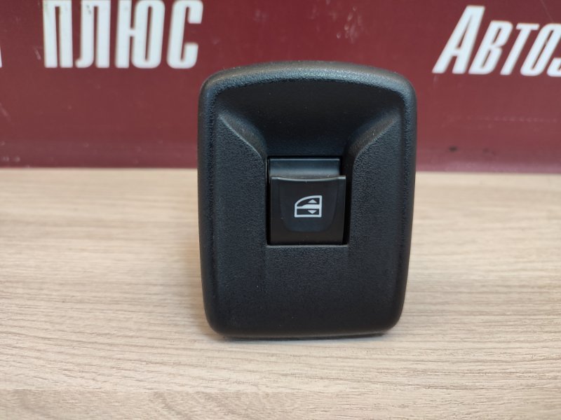 Кнопка стеклоподъемника - фото 2