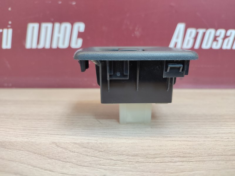 Кнопка стеклоподъемника - фото 6