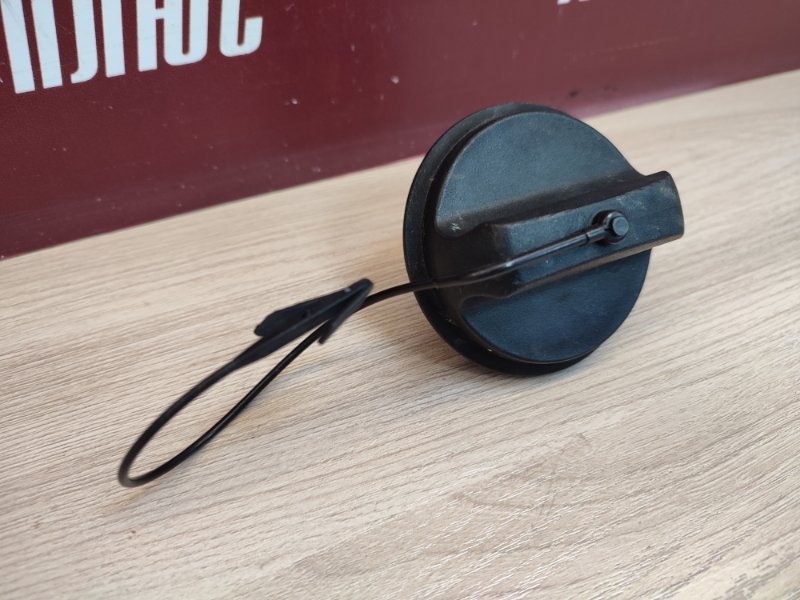 Крышка топливного бака - фото 5