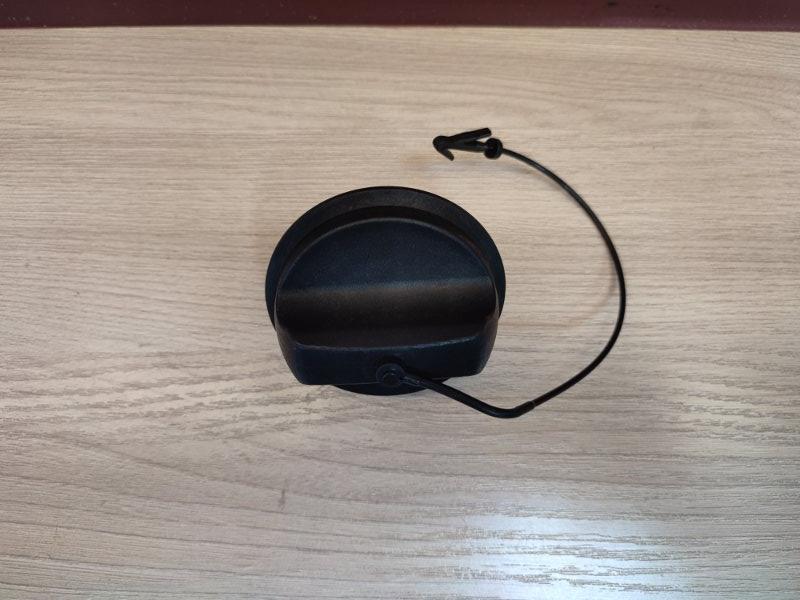 Крышка топливного бака - фото 3