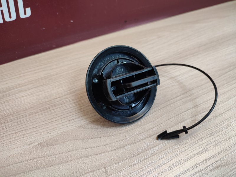 Крышка топливного бака - фото 9