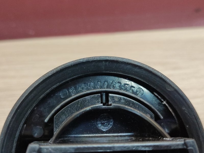 Крышка топливного бака - фото 10