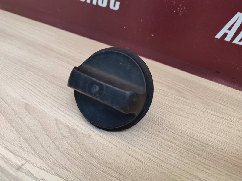 Крышка топливного бака - фото 3