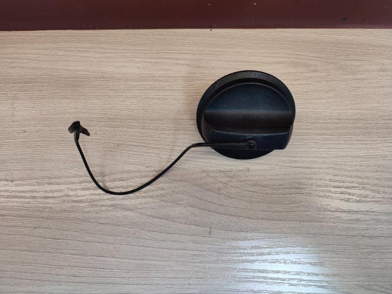 Крышка топливного бака - фото 3