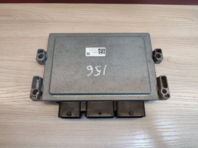 Блок управления двигателем - фото 7