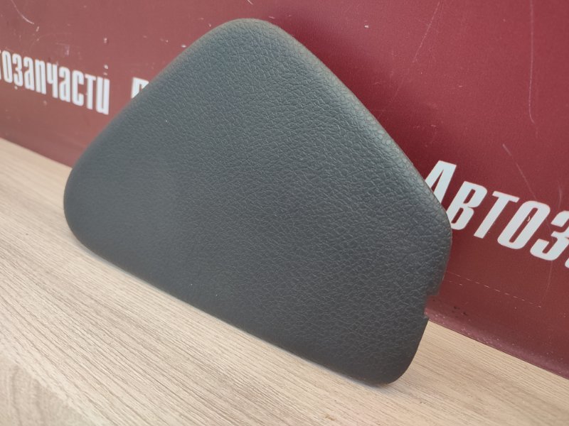 Крышка блока предохранителей салона - фото 3