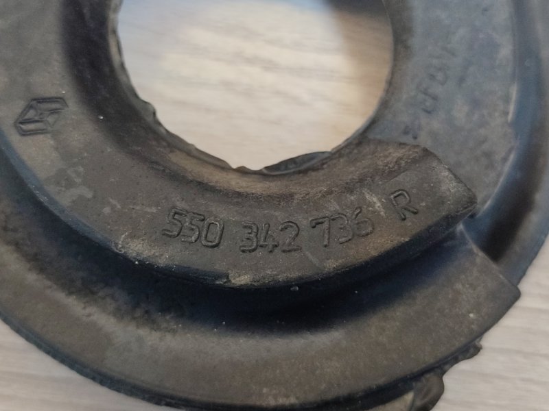 Верхняя опора    пружины - фото 9