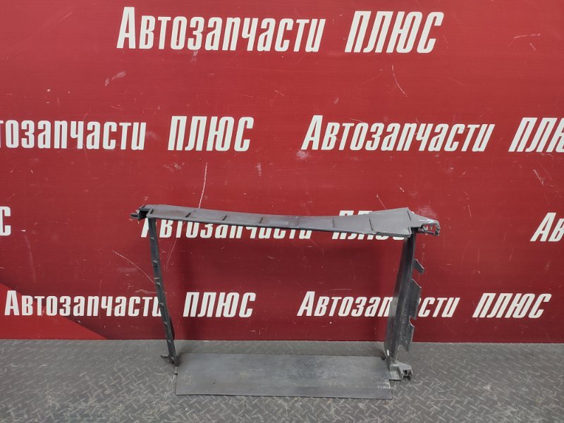 Дефлектор радиатора - фото 1