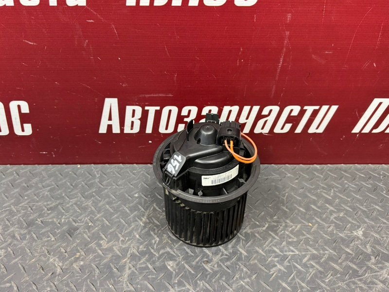 Мотор печки - фото 1