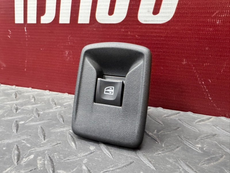 Кнопка стеклоподъемника - фото 4