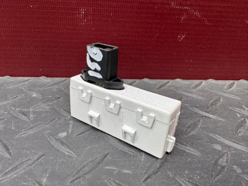 Датчик ремня безопасности - фото 6