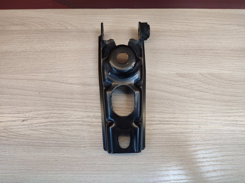 Кронштейн опоры двигателя - фото 2