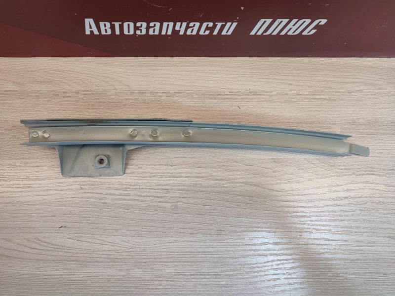 Направляющая стекла     двери - фото 3