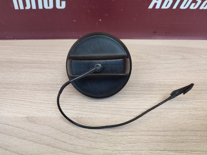 Крышка топливного бака - фото 2