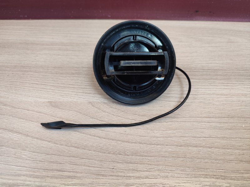 Крышка топливного бака - фото 5