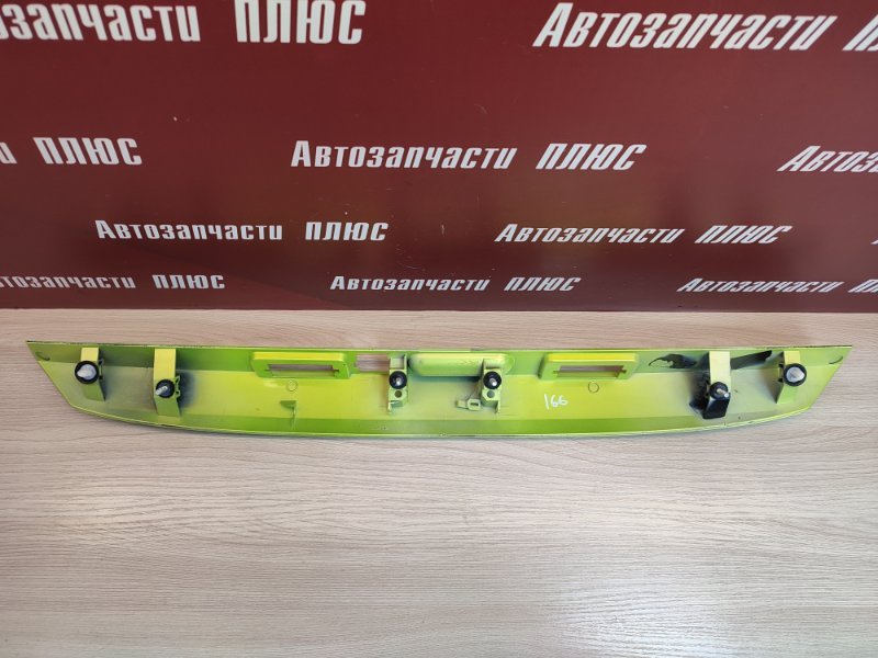 Накладка крышки багажника - фото 7