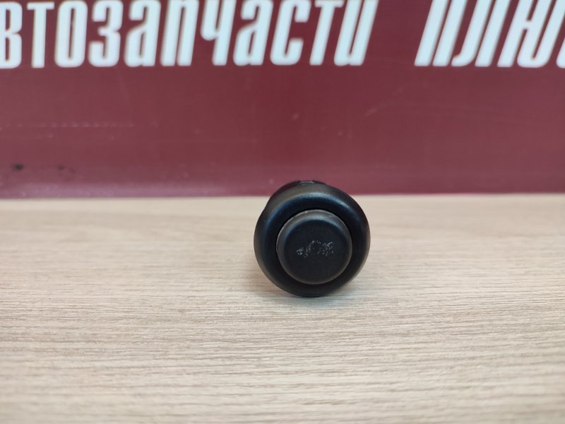 Кнопка открывания багажника - фото 3