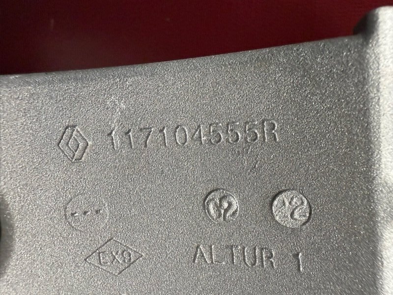 Кронштейн генератора - фото 4