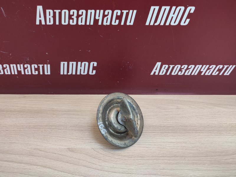 Крепление запасного колеса - фото 1