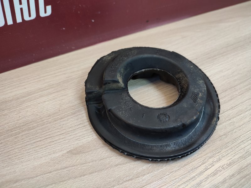 Верхняя опора    пружины - фото 8