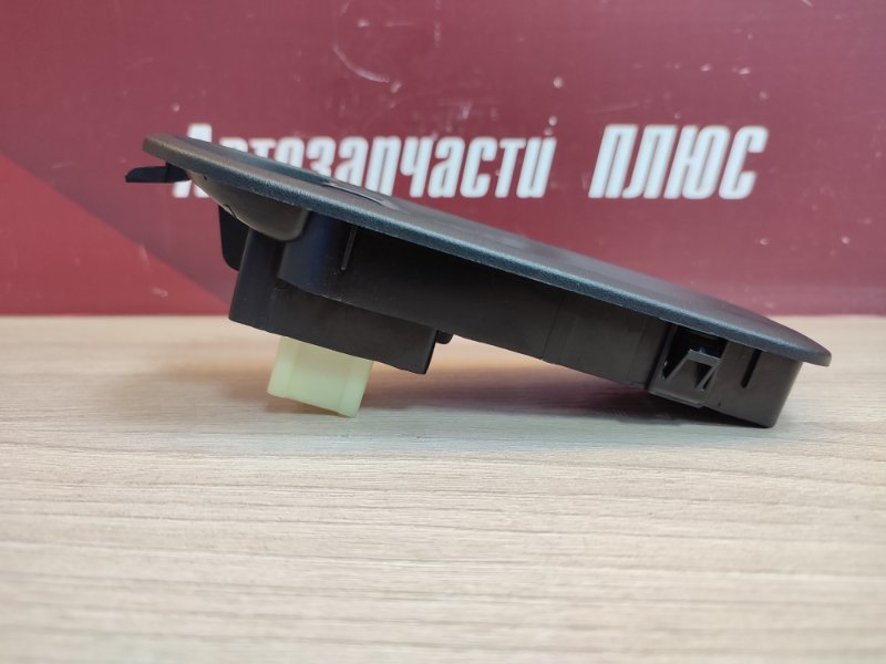 Кнопка стеклоподъемника - фото 5