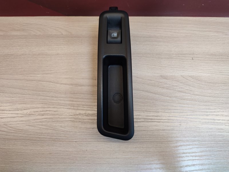 Кнопка стеклоподъемника - фото 3