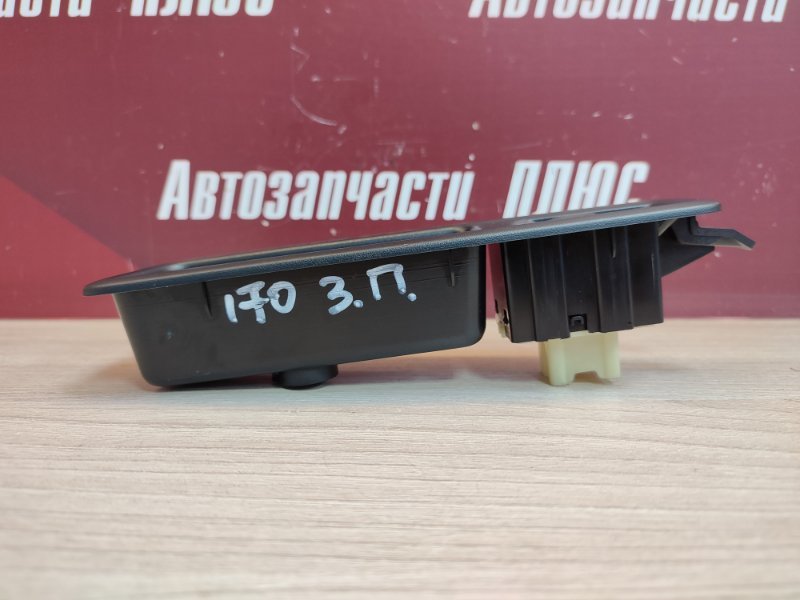 Кнопка стеклоподъемника - фото 8