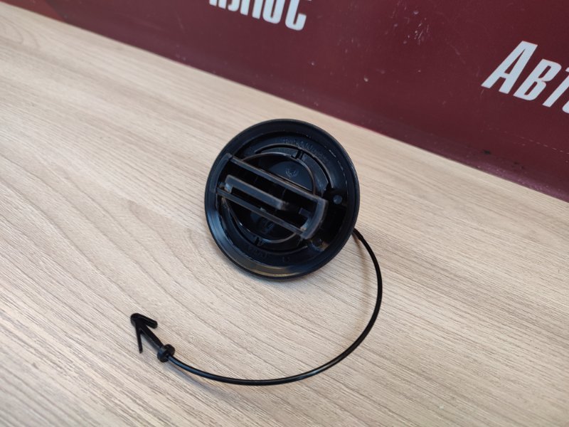 Крышка топливного бака - фото 8