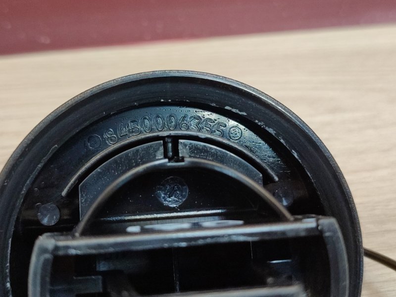 Крышка топливного бака - фото 10