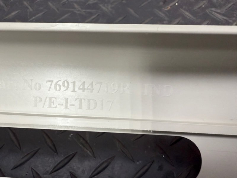 Обшивка средней стойки - фото 10