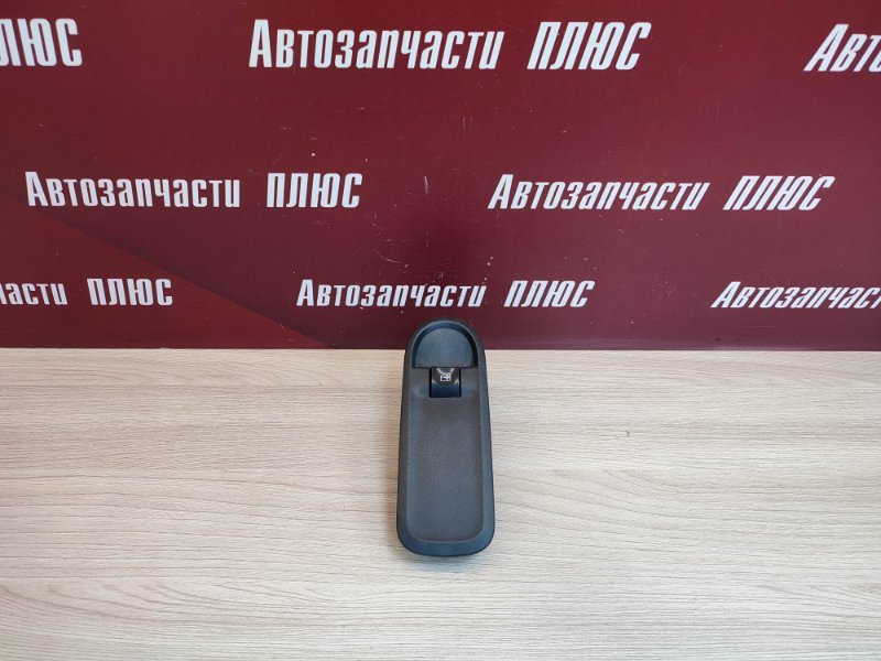 Кнопка стеклоподъемника - фото 1