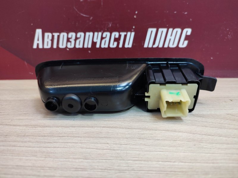 Кнопка стеклоподъемника - фото 10